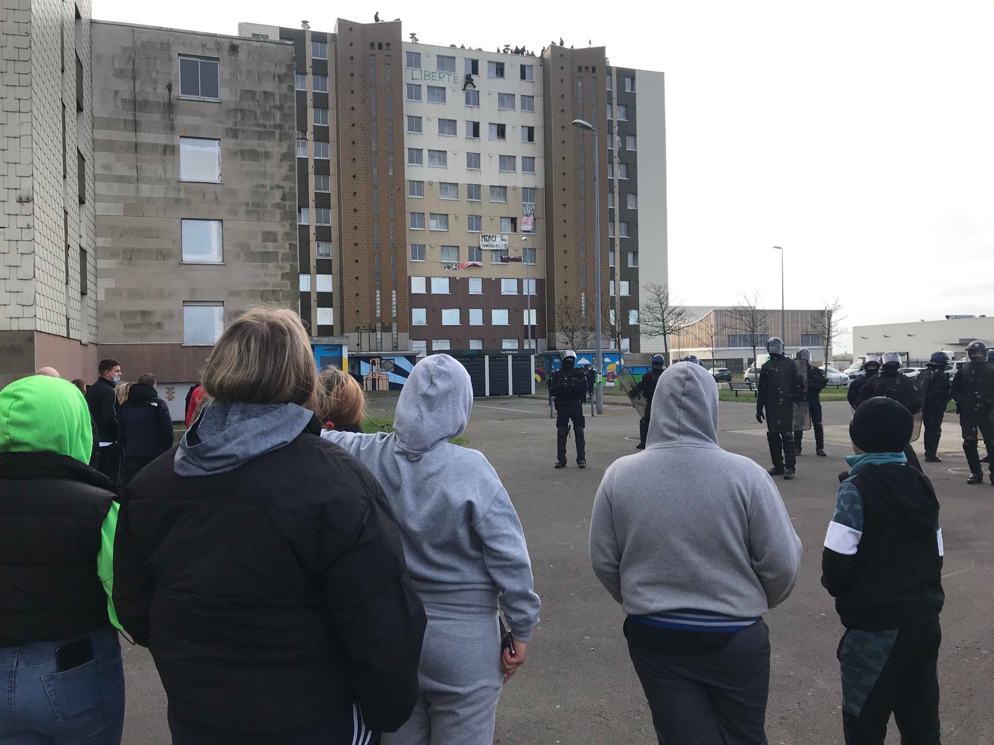 Occupation policière persistante, 9/02/22
