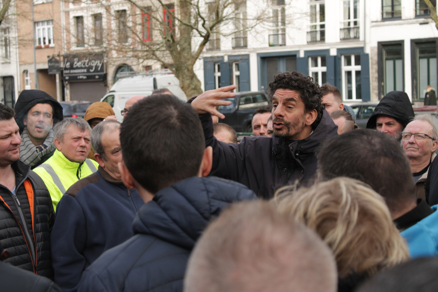 L'avocat Fiodor Rilov qui parle aux employés suite au report de l'audience le 11 février 2020. Cargill3 11022020